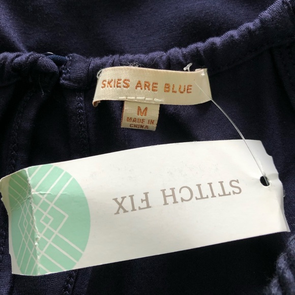 Skies Are Blue Nutria Embroidery Detail Navy Blue Top Size M - Picture 7 of 10